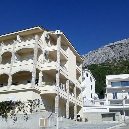 Villa Dm Baška Voda Екстериор снимка