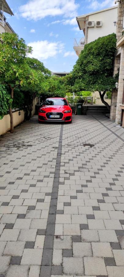 Villa Dm Baška Voda Екстериор снимка
