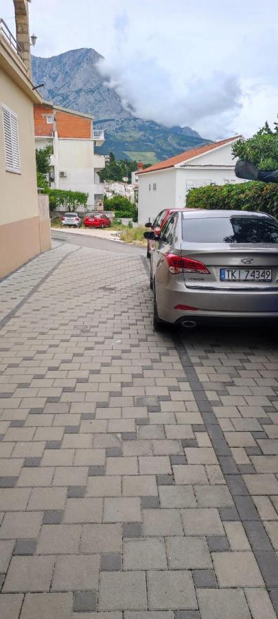 Villa Dm Baška Voda Екстериор снимка